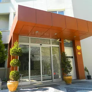 επισκεφθείτε το ξενοδοχείο